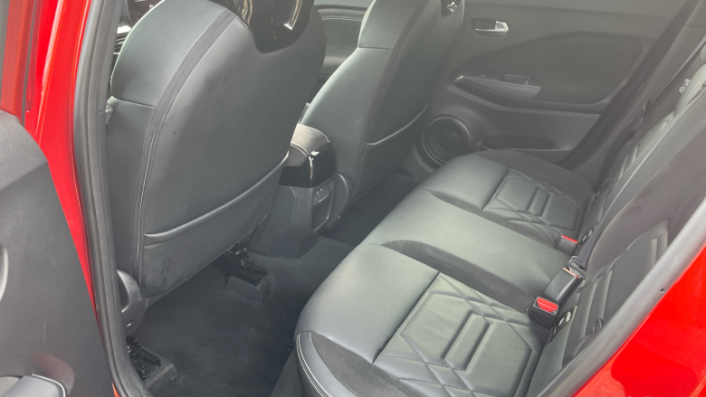 Nissan Juke 1.0 DiG-T Tekna+ 5dr DCT Petrol Hatchback